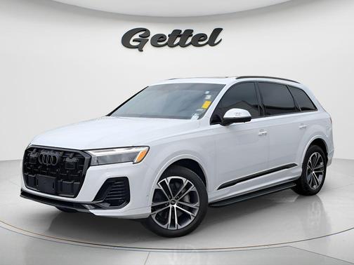 2025 Audi Q7 45 Premium Plus