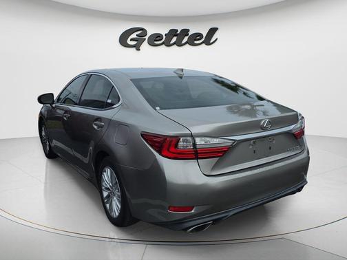 Atomic Silver 2016 Lexus ES 350 Base