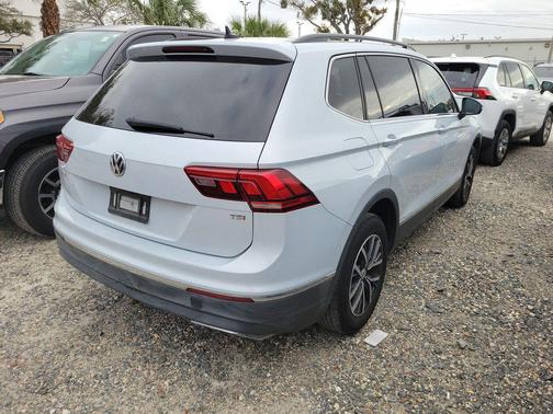 2018 Volkswagen Tiguan 2.0T SE