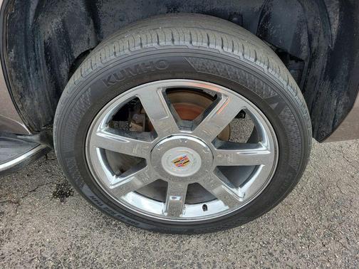 2014 Cadillac Escalade Luxury