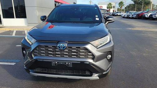 2021 Toyota RAV4 Hybrid SE