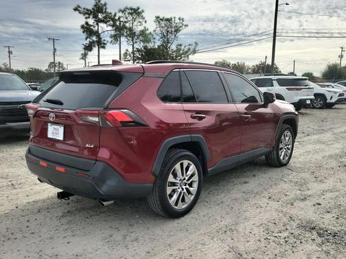 2019 Toyota RAV4 XLE Premium