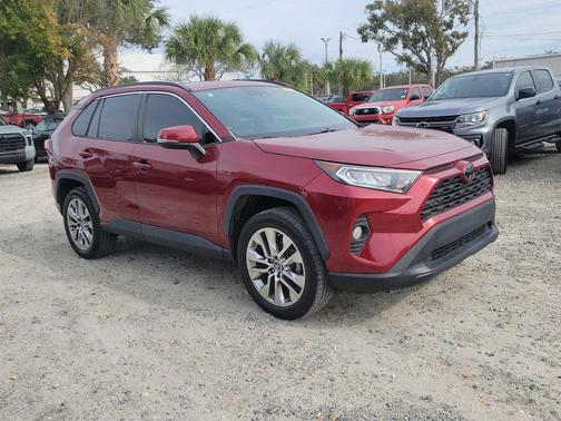 2019 Toyota RAV4 XLE Premium