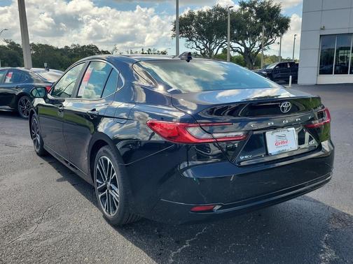 2025 Toyota Camry XLE