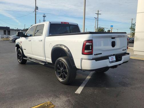 2022 RAM 2500 Laramie Crew Cab 4x4 6'4' Box