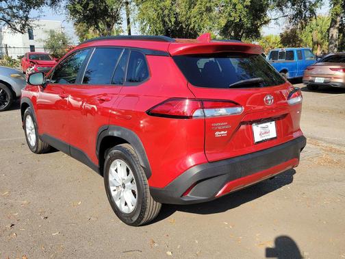 2022 Toyota Corolla Cross LE