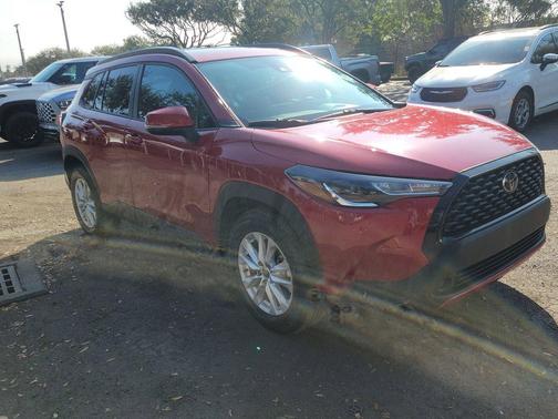 2022 Toyota Corolla Cross LE