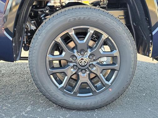 2025 Toyota Tundra Hybrid Platinum