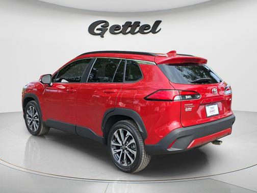 Barcelona Red Metallic 2022 Toyota Corolla Cross XLE