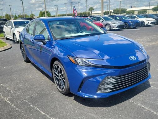 2025 Toyota Camry XLE