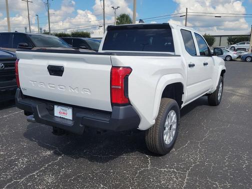 2025 Toyota Tacoma SR