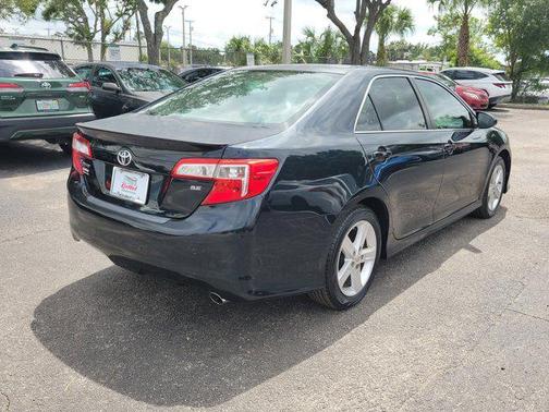 2014 Toyota Camry SE