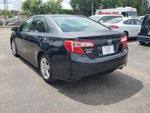 2014 Toyota Camry SE
