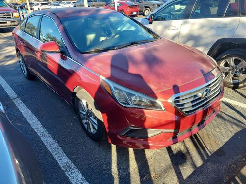 2016 Hyundai SONATA SE