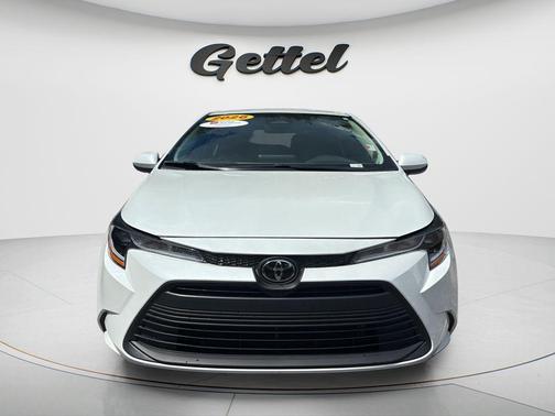 Wind Chill Pearl 2026 Toyota Corolla LE