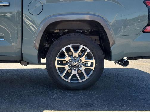 2025 Toyota Tundra Hybrid 1794 Edition