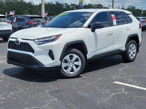 2025 Toyota RAV4 LE