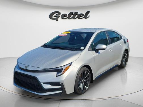 Classic Silver Metallic 2025 Toyota Corolla SE