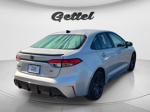 Classic Silver Metallic 2025 Toyota Corolla SE