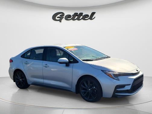 Classic Silver Metallic 2025 Toyota Corolla SE