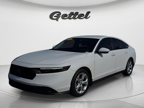 Platinum White Pearl 2024 Honda Accord LX 1.5T