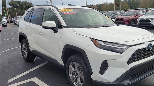2023 Toyota RAV4 Hybrid XLE