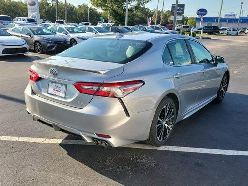 2019 Toyota Camry SE