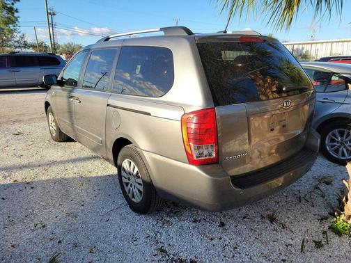 2012 Kia Sedona LX