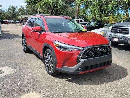2023 Toyota Corolla Cross XLE