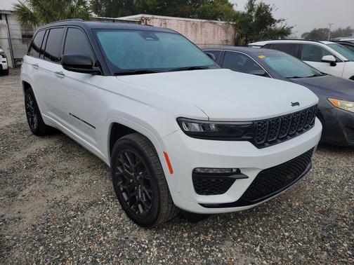 2025 Jeep Grand Cherokee Summit