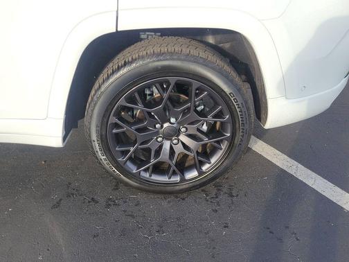 2025 Jeep Grand Cherokee Summit