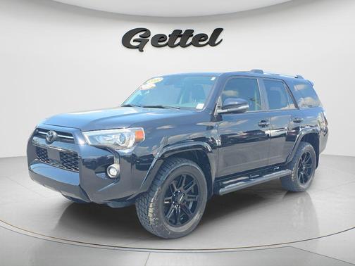 Midnight Black Metallic 2022 Toyota 4Runner SR5 Premium