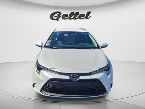 Wind Chill Pearl 2026 Toyota Corolla LE