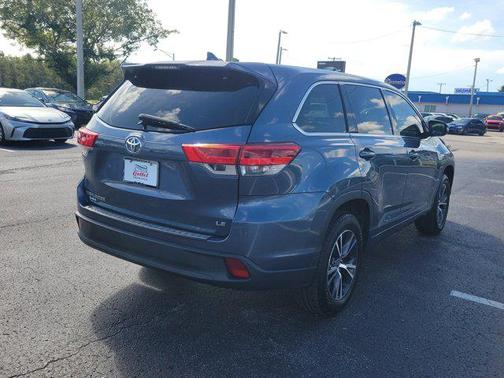 2017 Toyota Highlander LE Plus