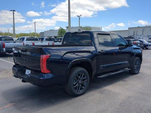 2025 Toyota Tundra Hybrid Platinum