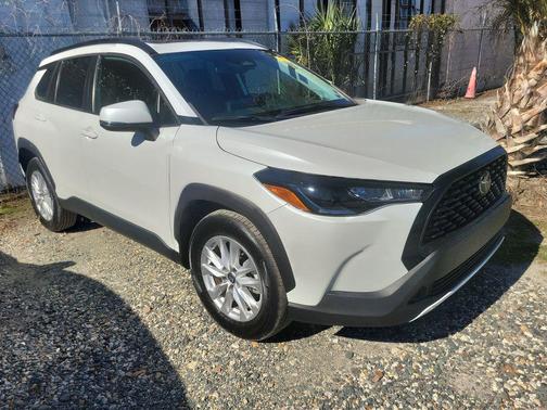 2023 Toyota Corolla Cross LE