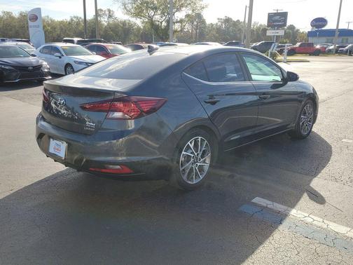2020 Hyundai ELANTRA Limited
