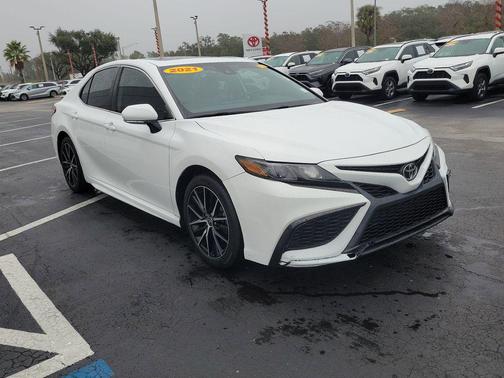 2021 Toyota Camry SE