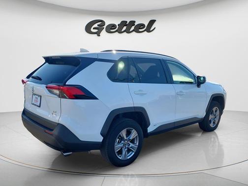 2025 Toyota RAV4 Hybrid SE