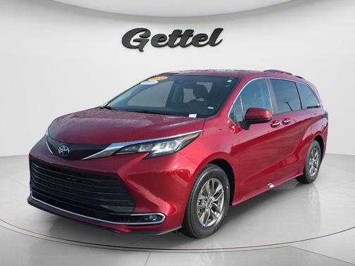 Ruby Flare Pearl 2023 Toyota Sienna XLE
