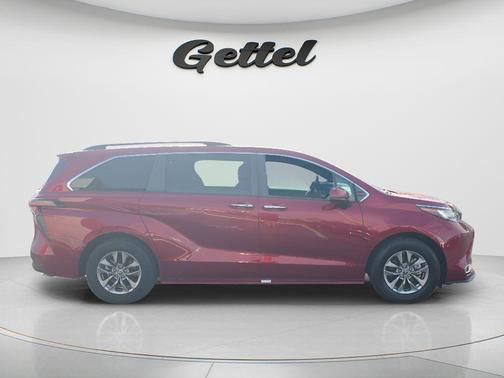 Ruby Flare Pearl 2023 Toyota Sienna XLE