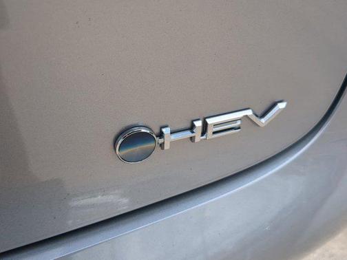 2025 Toyota Prius XLE