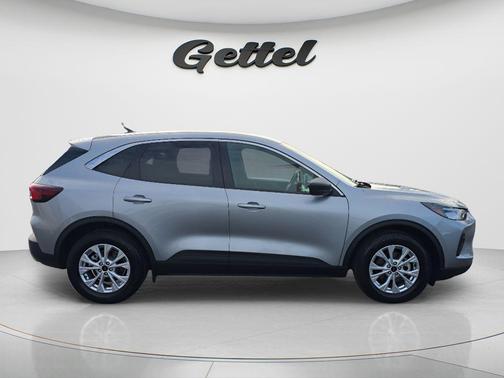 ICONIC SILVER METALLIC 2024 Ford Escape Active