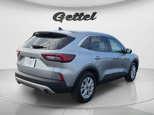 ICONIC SILVER METALLIC 2024 Ford Escape Active