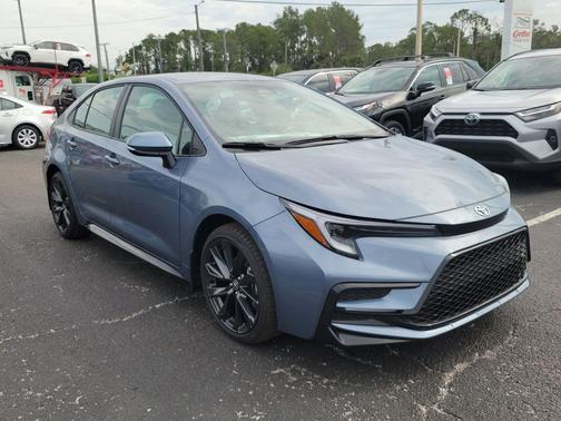 2025 Toyota Corolla SE