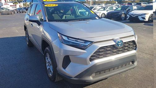 2022 Toyota RAV4 Hybrid XLE
