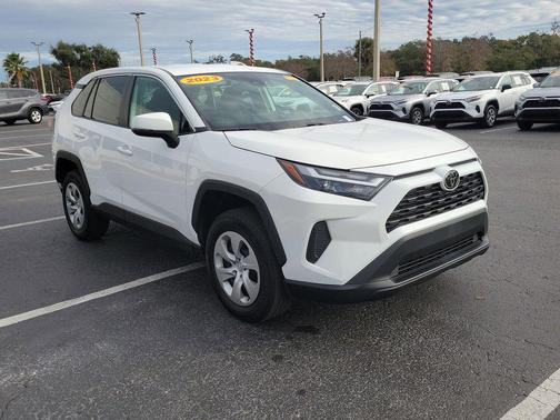 2023 Toyota RAV4 LE