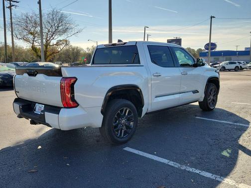 2023 Toyota Tundra Hybrid Platinum