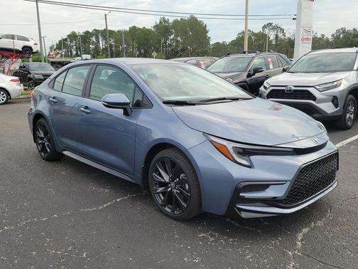 2025 Toyota Corolla SE