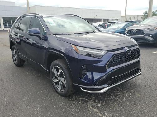 2025 Toyota RAV4 Hybrid SE
